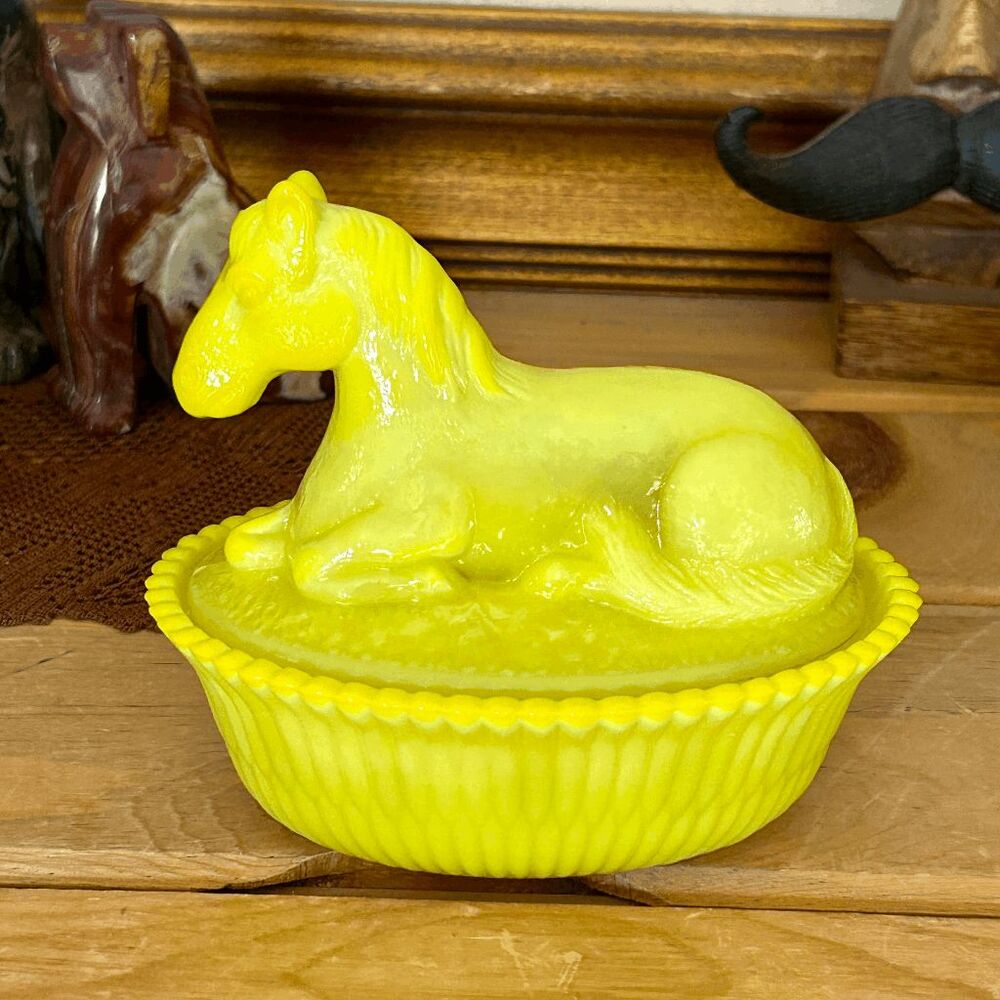 Horse Covered Candy Dish – Dandelion Yellow -2 Piece Glass Horse on Ribbed Vase